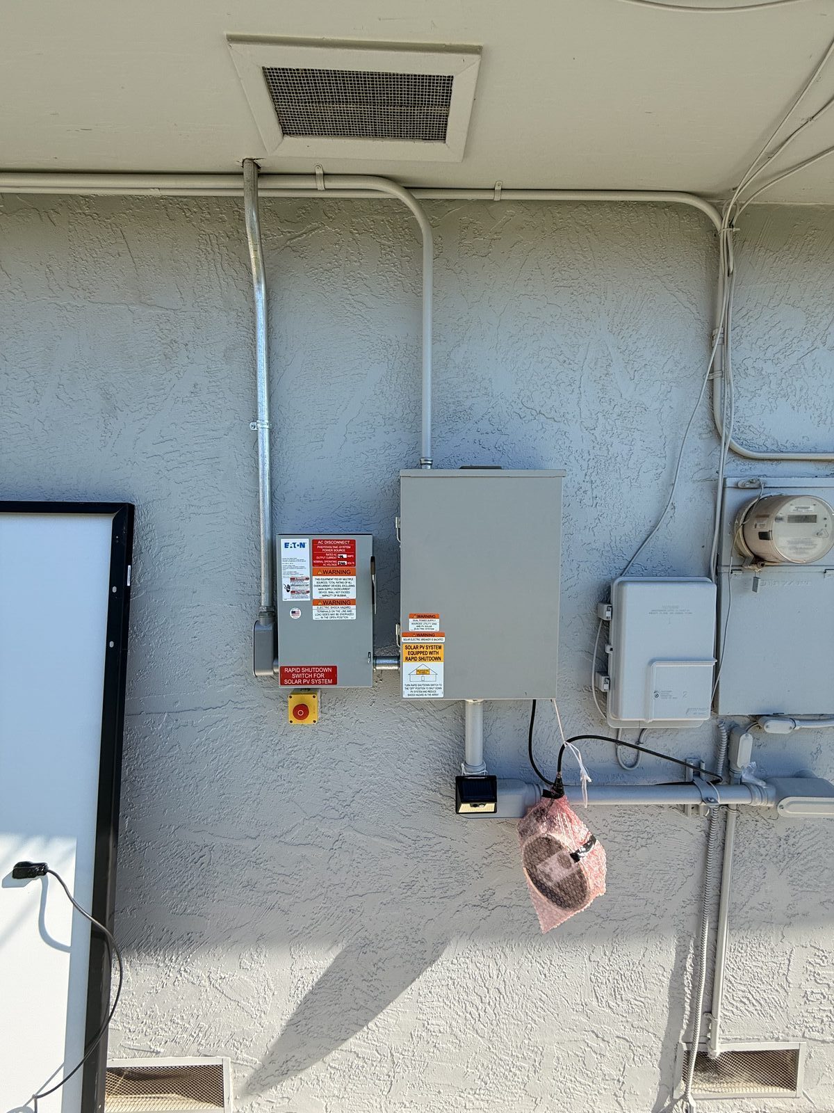 Eaton rapid shutdown switch and solar disconnect panel with utility meter — Cyber Electric LLC, Fremont